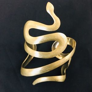 SNAKE CUFF! STUNNING! SO HOT/BOHO CHIC! RARE! CLASSY MEETS COOL! LAST ONE!